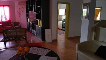 Фото номера Вилла с 3 спальнями Виллы Curtea cu Prieteni г. Frumuşani 21